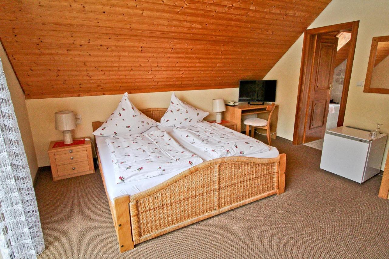 Waldhotel Stein Зельбиц Экстерьер фото
